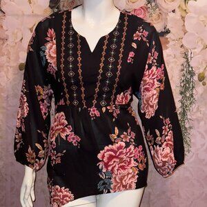 2X- Floral Print Embroidered Split Neck Blouse